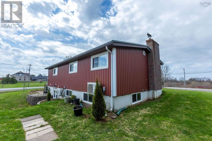 Property Photo:  319 Willow Street  NS B4H 3Y3 