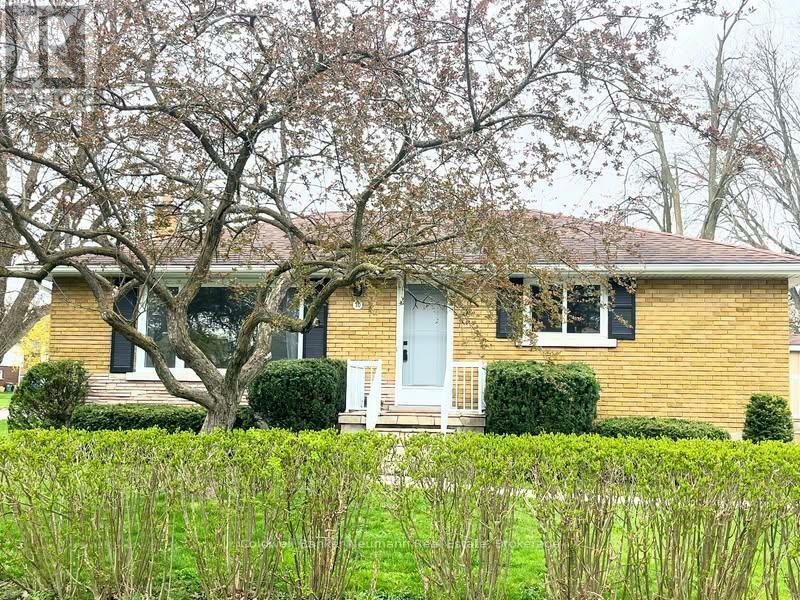 Photo de la propriété: 70 Freeman Avenue ON N1H 4T3
