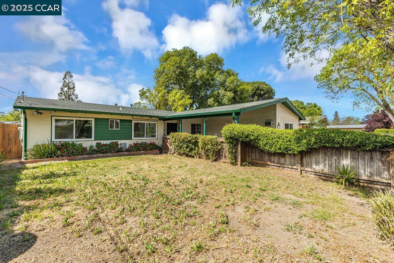 Property Photo: 2109 Roskelley Dr CA 94519