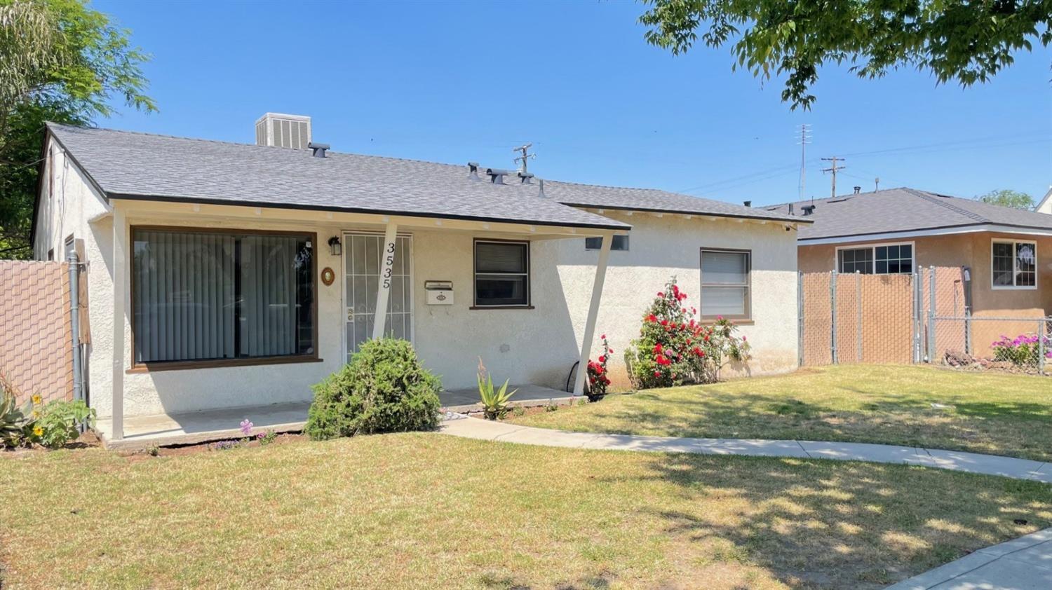 Property Photo: 3535 E Grant Avenue CA 93702