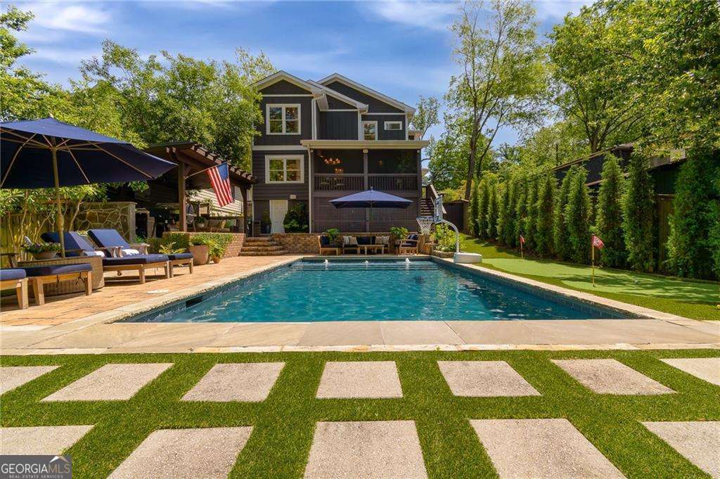 Property Photo: 2406 Glenwood Drive NE GA 30305