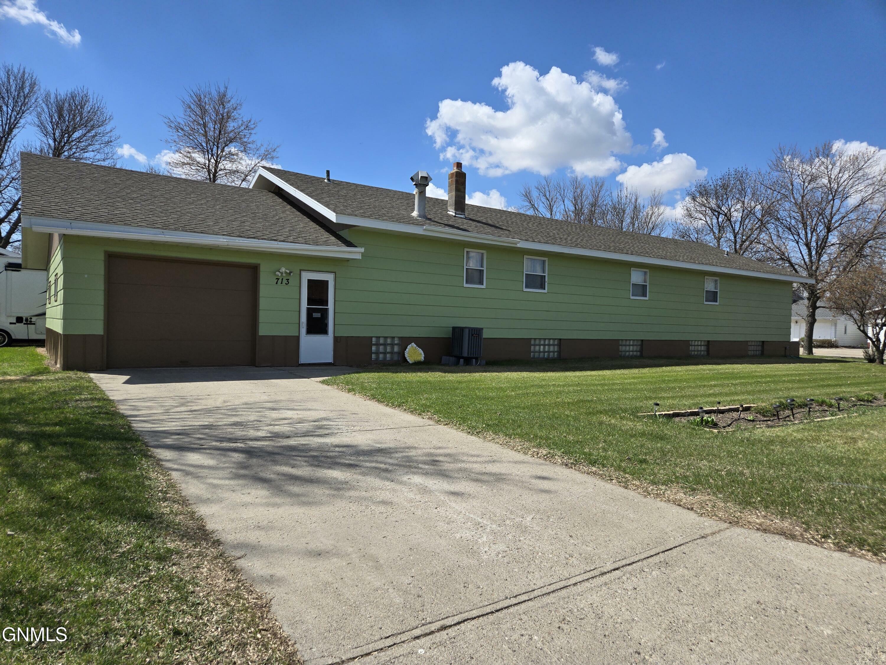 Property Photo: 713 Broadway Street ND 58561