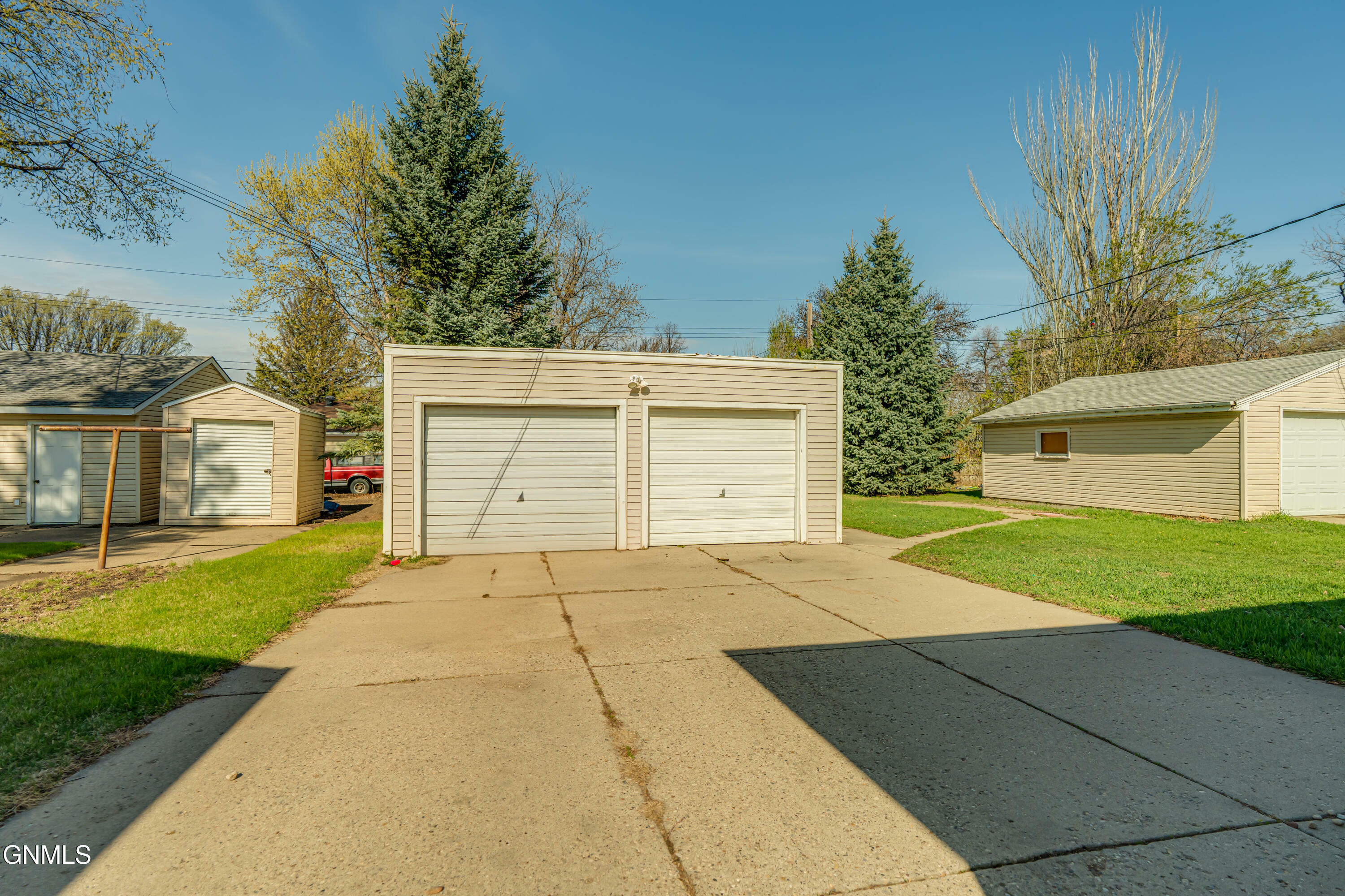 Property Photo: 1504 14th Street N ND 58501