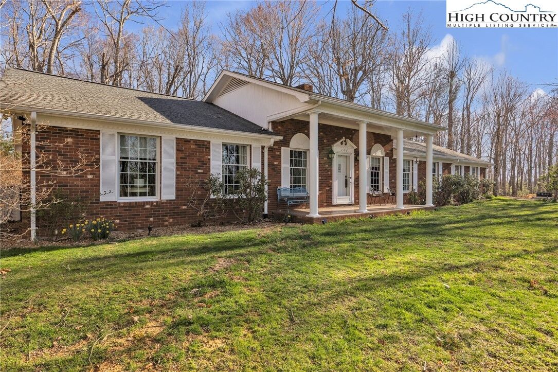 Property Photo:  186 Witherspoon Heights Road  NC 28640 