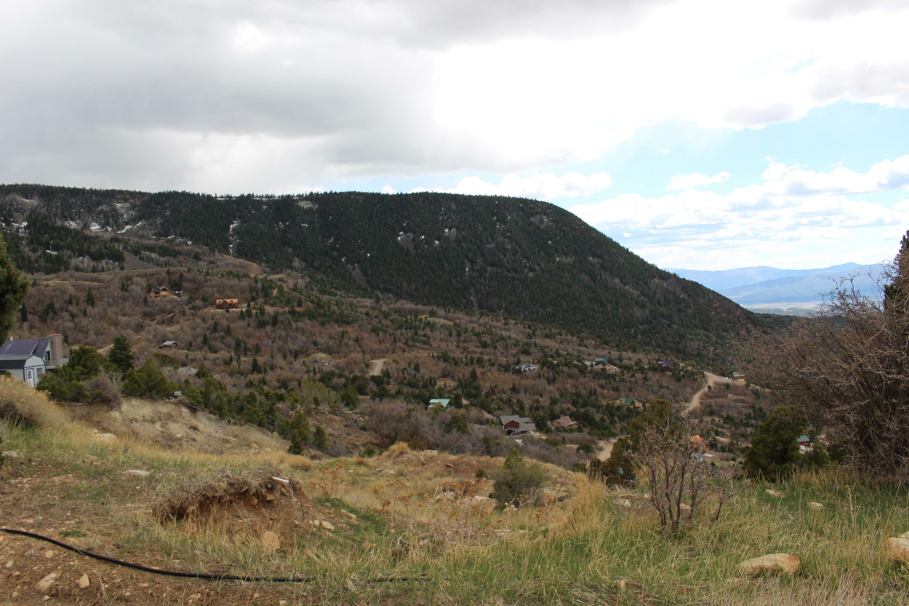 Property Photo: 1133 E Mountain View Cir UT 84720