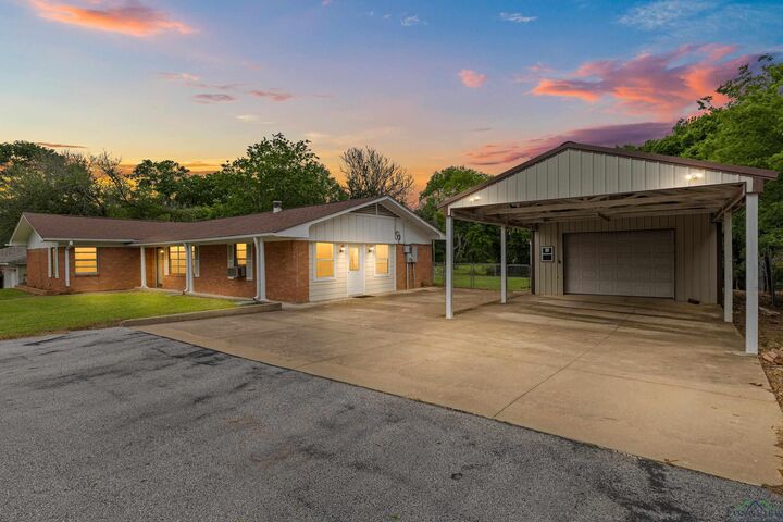 10870 S Main St  Overton TX 75684-9999 photo