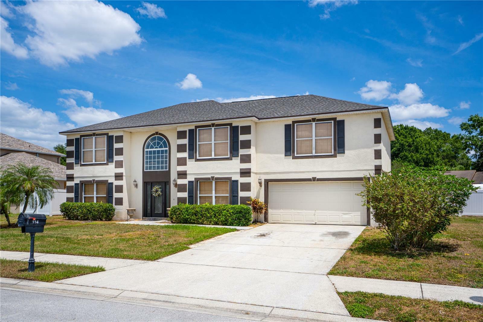Property Photo: 114 Shaddock Drive FL 33823