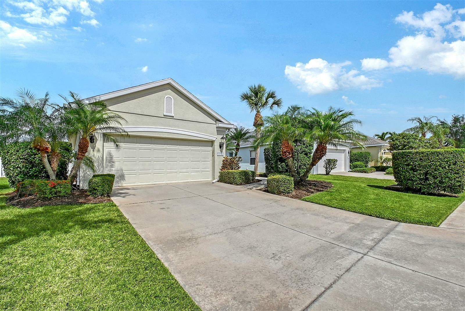 Property Photo: 5238 Aqua Breeze Drive FL 34208