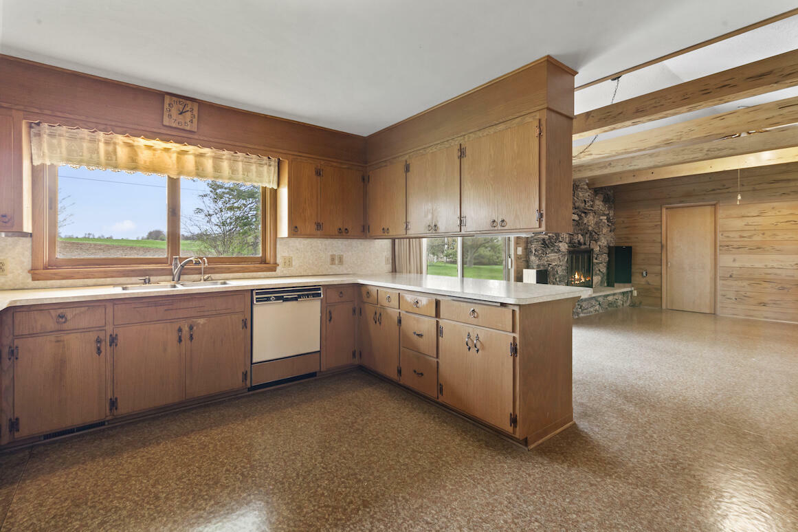 Property Photo: W1940 Park St WI 53178