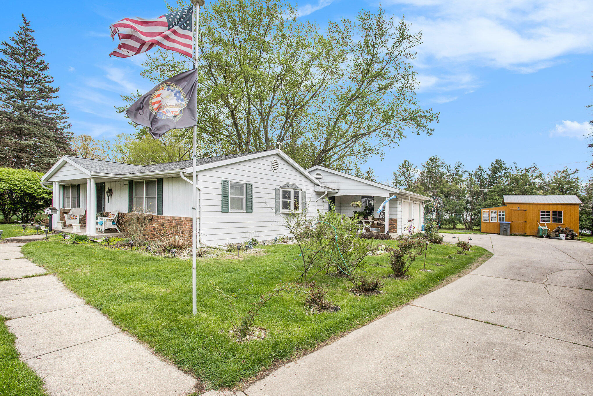 Property Photo: 501 E South Street MI 49091