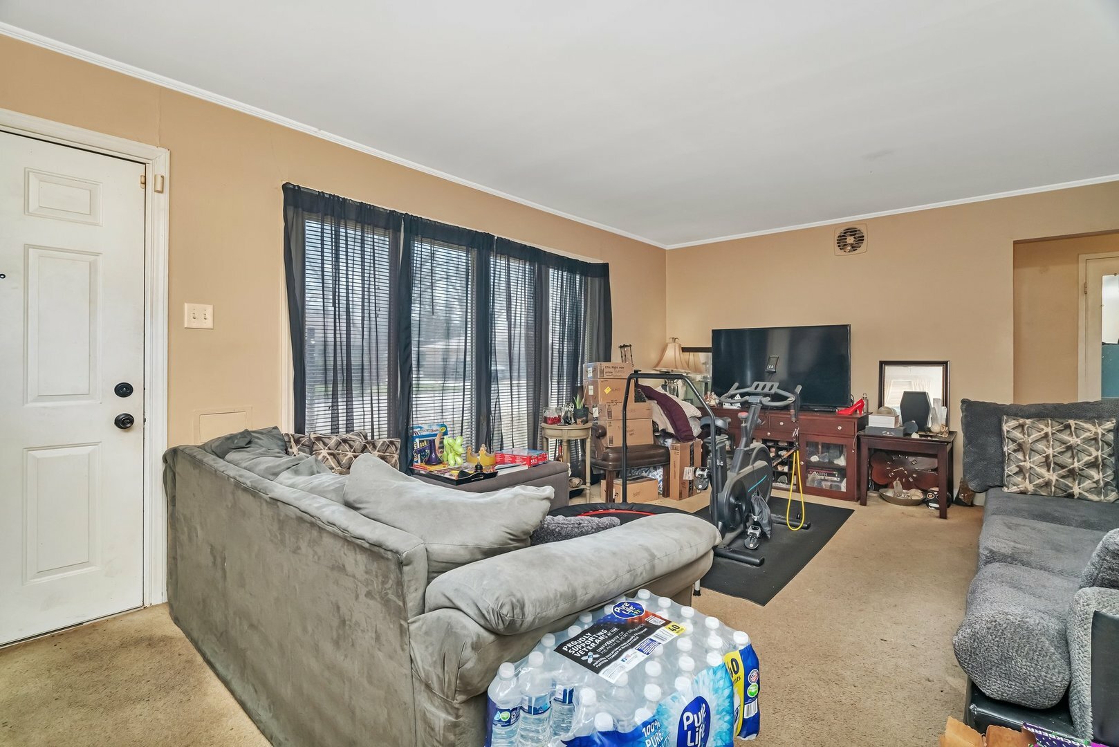 Property Photo: 437 Suwanee Street IL 60466