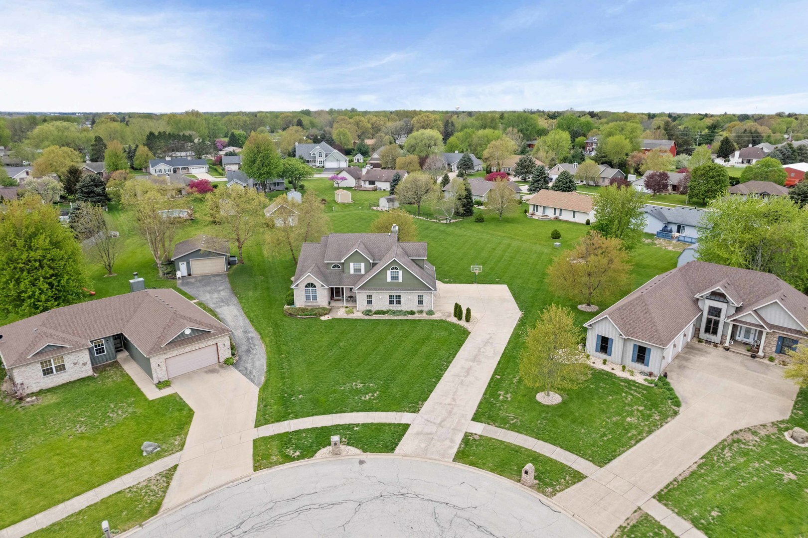 Property Photo: 1026 Bauer Court IL 60548