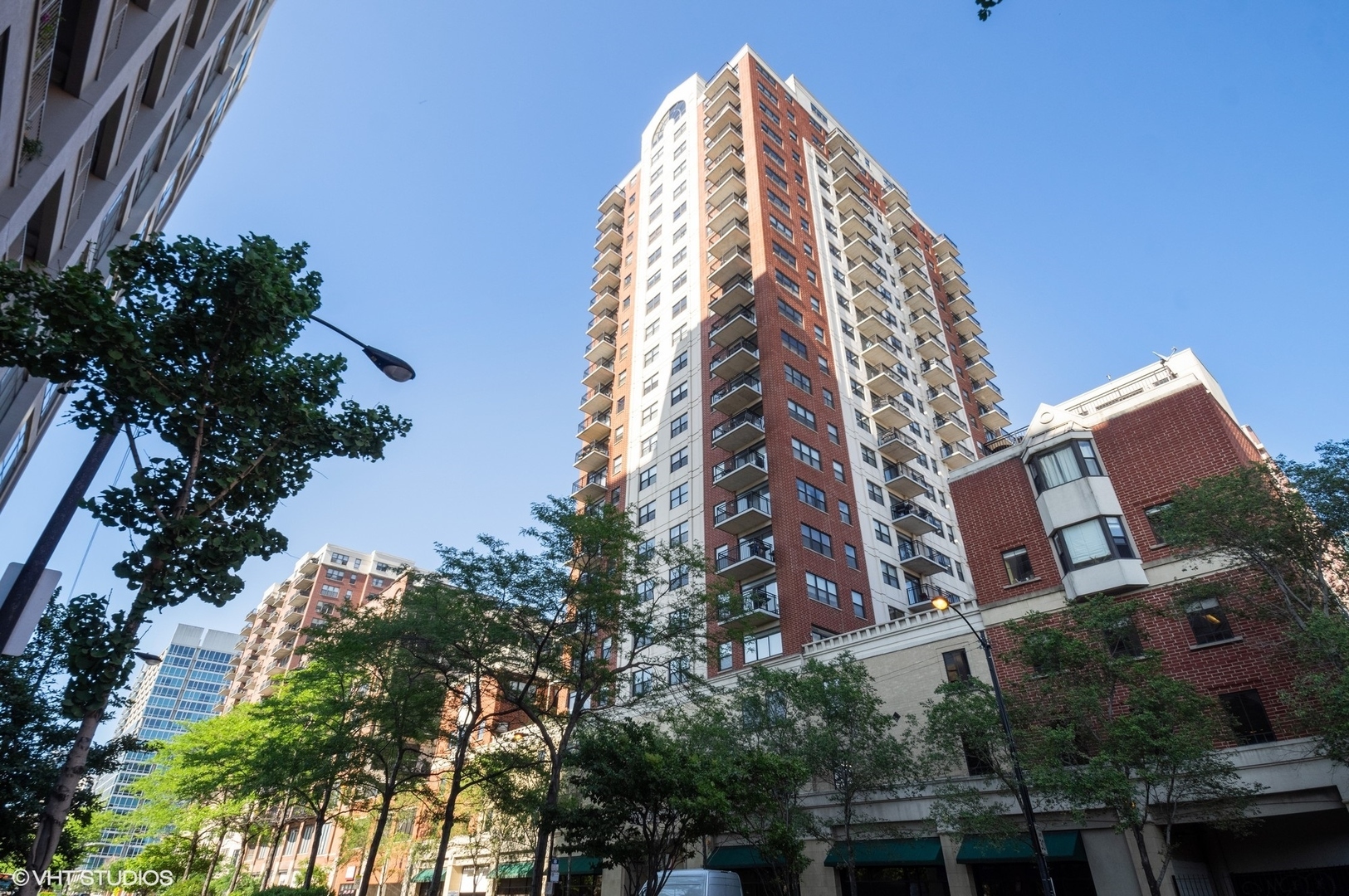 Property Photo: 1529 S State Street 16F IL 60605