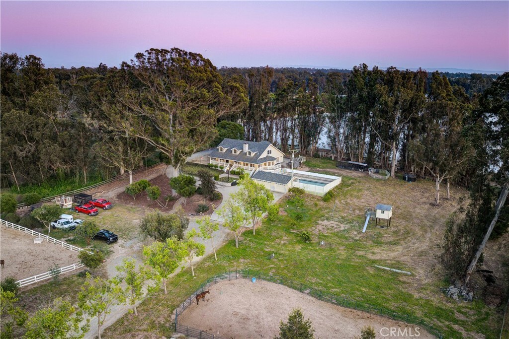 Property Photo:  1473 Willow Road  CA 93444 
