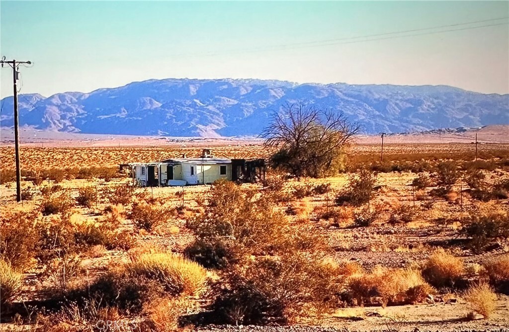 Property Photo: 77623 Valle Vista Rd CA 92277