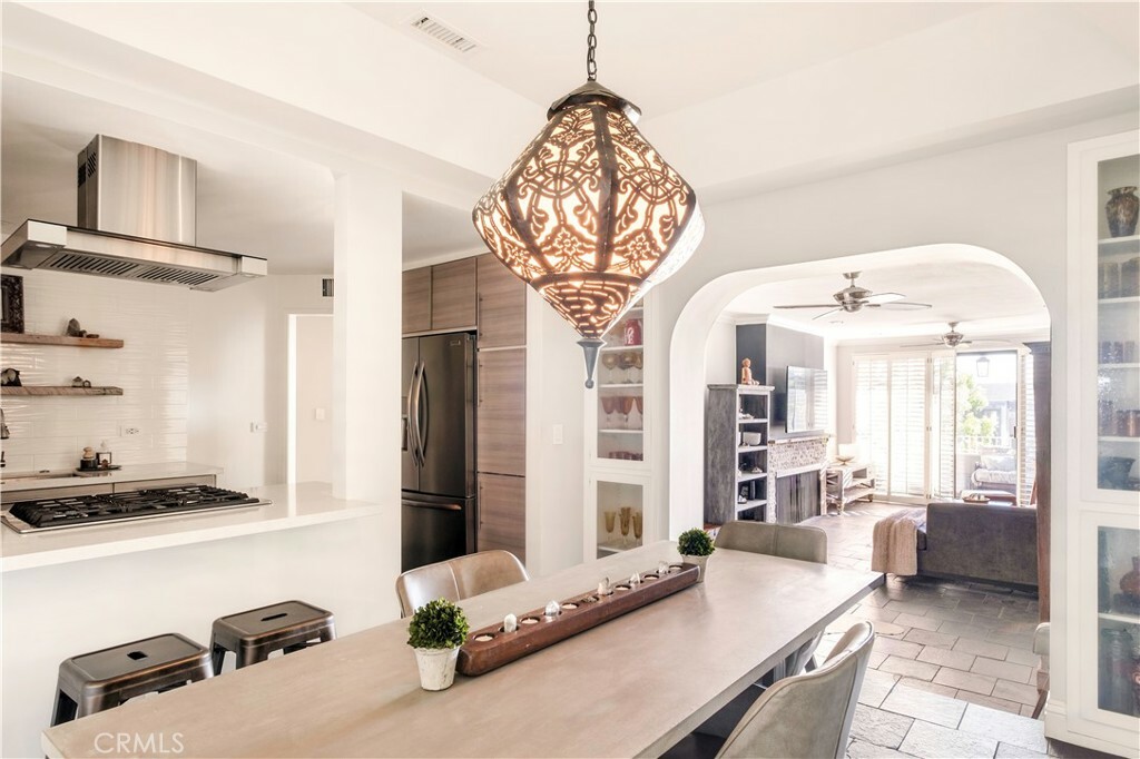 8455 Fountain Avenue 208  West Hollywood CA 90069 photo