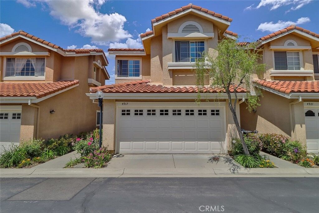 Property Photo:  4917 Santo Drive  CA 91377 