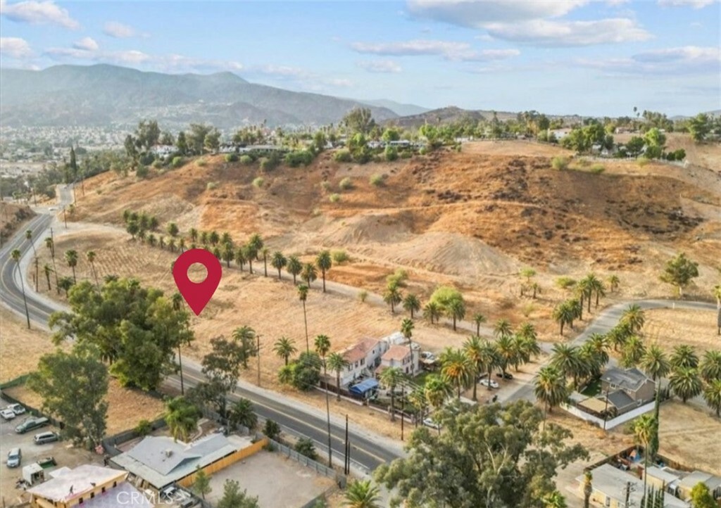 Property Photo:  0 Riverside Dr  CA 92530 