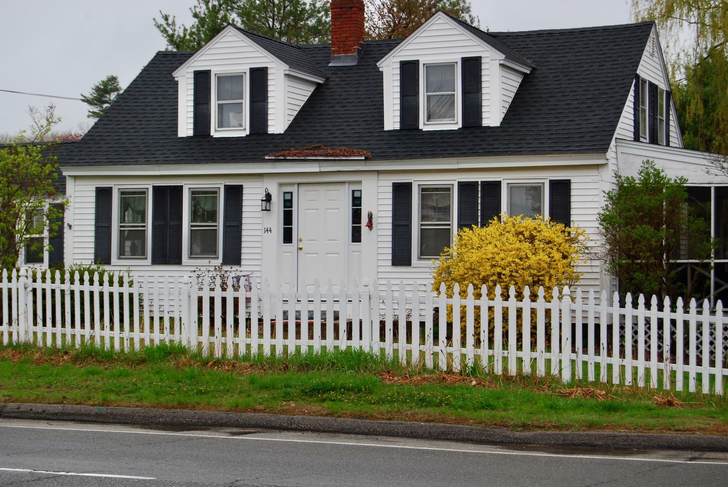 Property Photo: 144 Post Road ME 04090