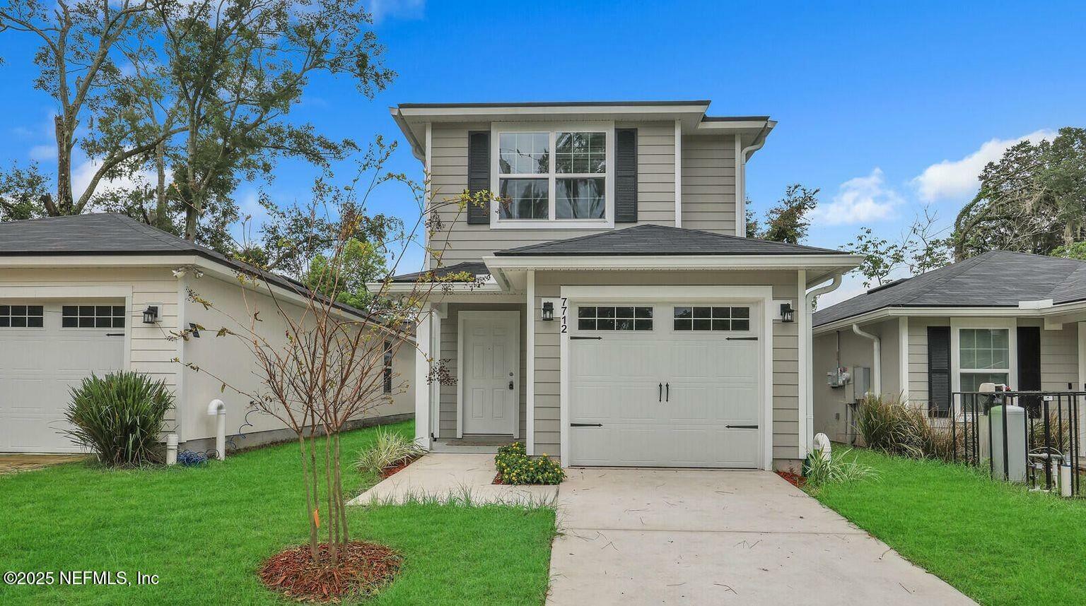 Property Photo: 8956 Cocoa Avenue FL 32211