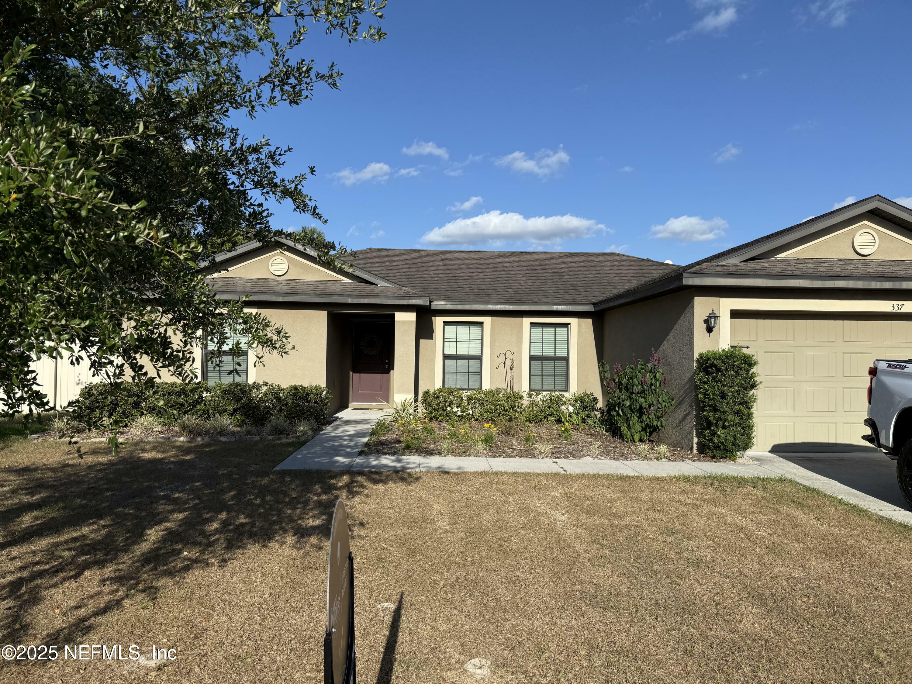 Property Photo: 337 Southern Winds Boulevard FL 32720