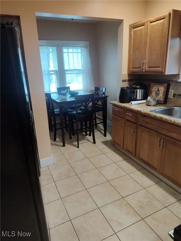 Property Photo:  916 Mercer Avenue  OH 44320 