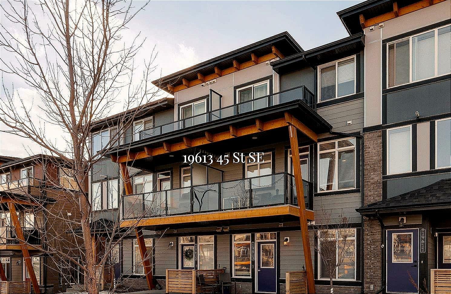 Photo de la propriété: 19613 45 Street SE AB T3M 3A7