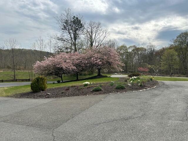 Property Photo: 3 Village Circle PA 18360
