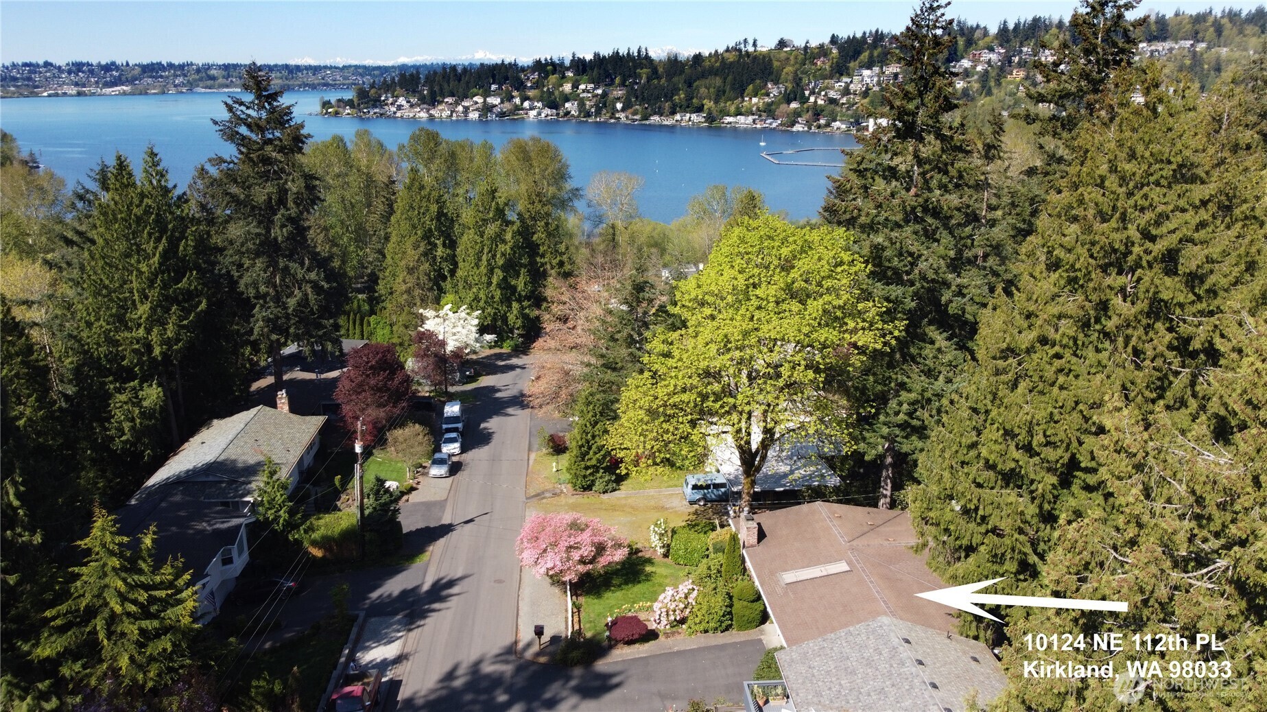 Property Photo: 10124 NE 112th Place WA 98033