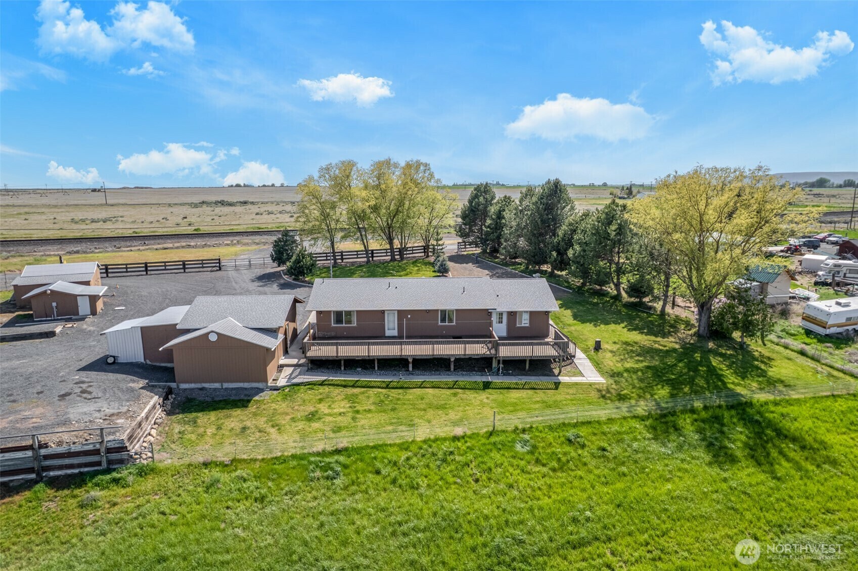 Property Photo: 20556 Road B.5 NE WA 98851