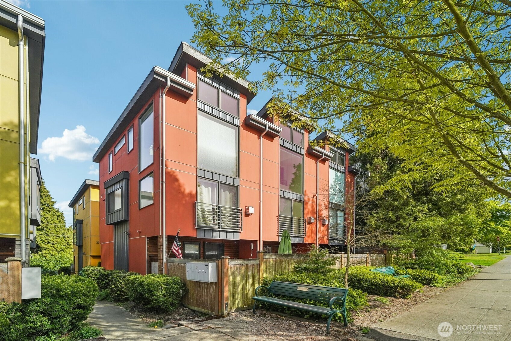 Property Photo:  1722  California Avenue SW B  WA 98116 