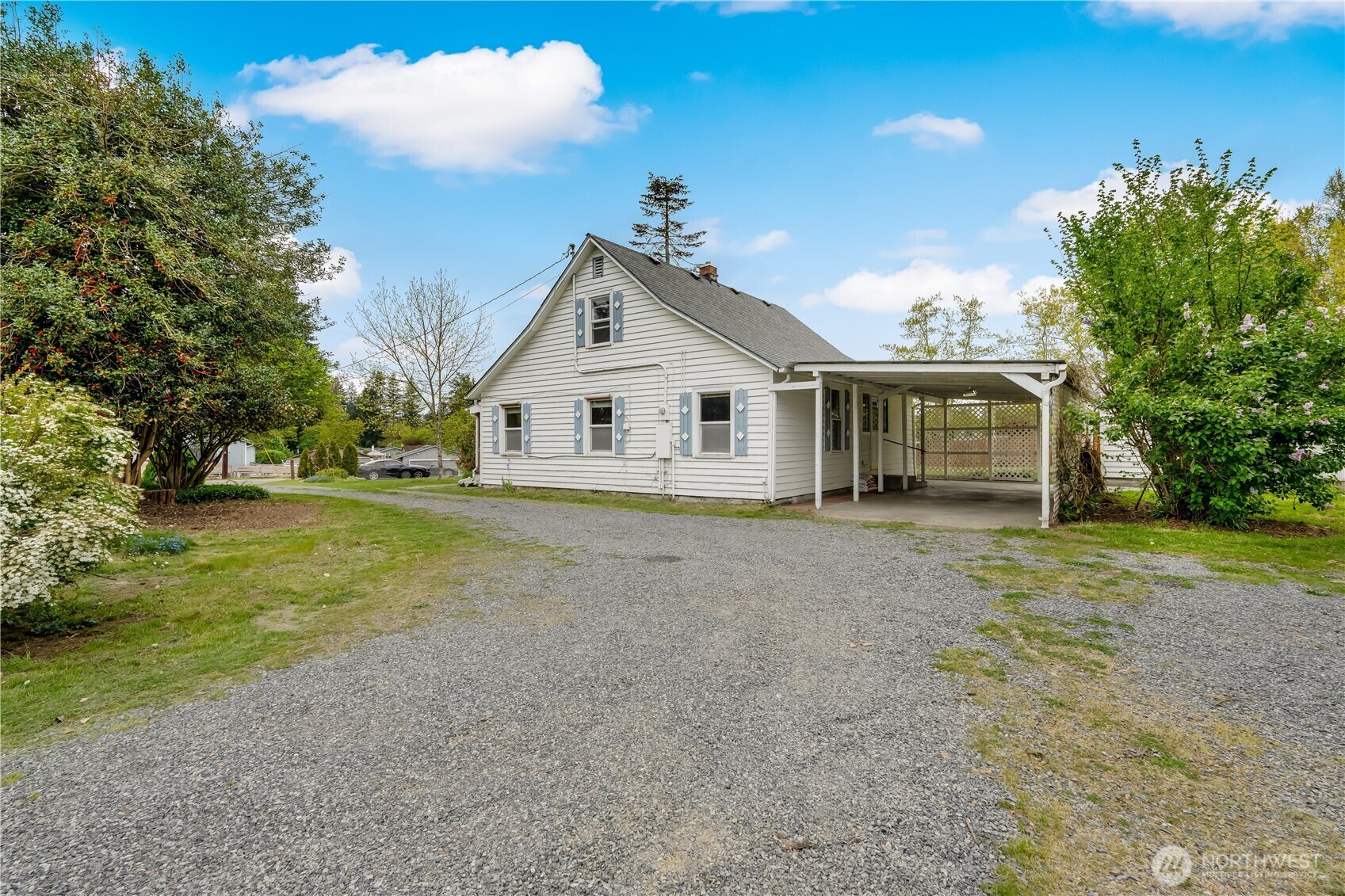 Property Photo: 10211 51st Avenue NE WA 98270