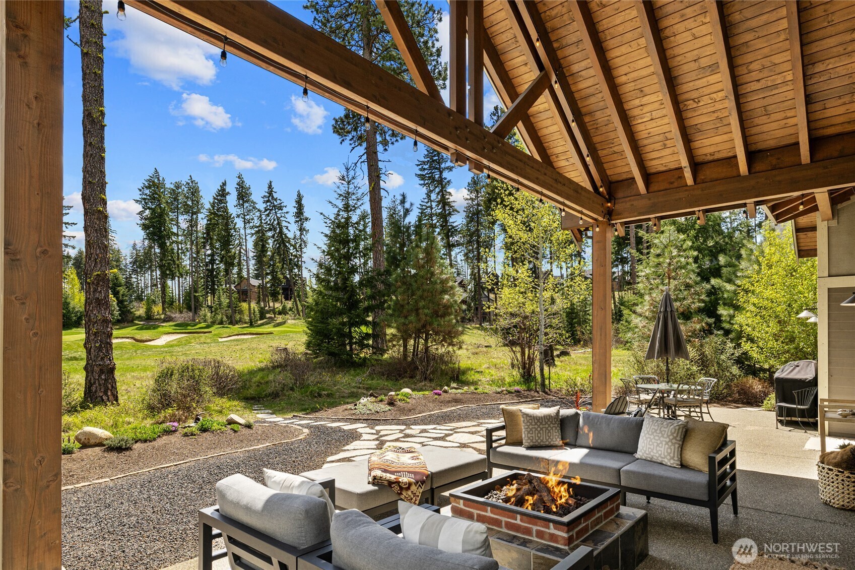Property Photo: 330 Maple Leaf Loop WA 98922