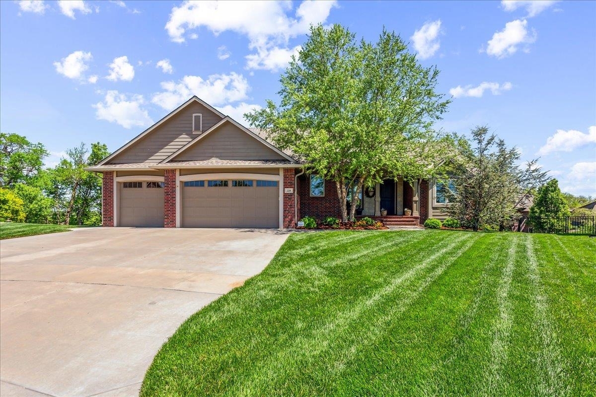 Property Photo: 229 N Fawnwood Ct KS 67235