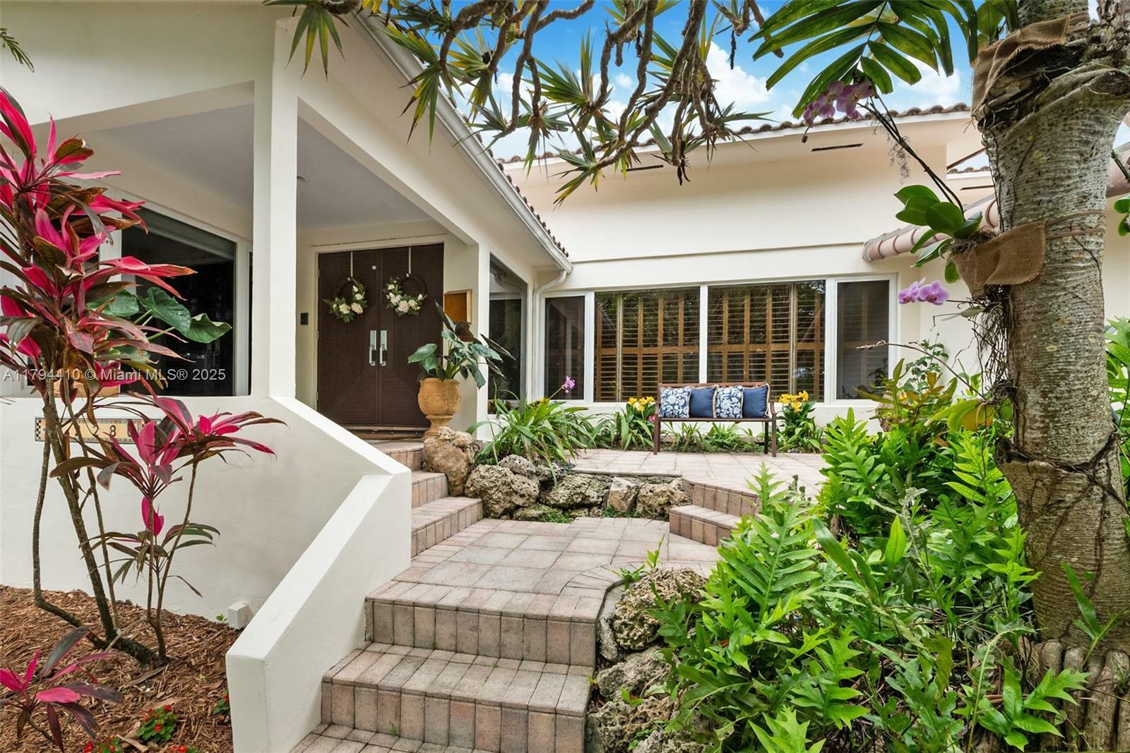 Property Photo: 12280 SW 69th Pl FL 33156