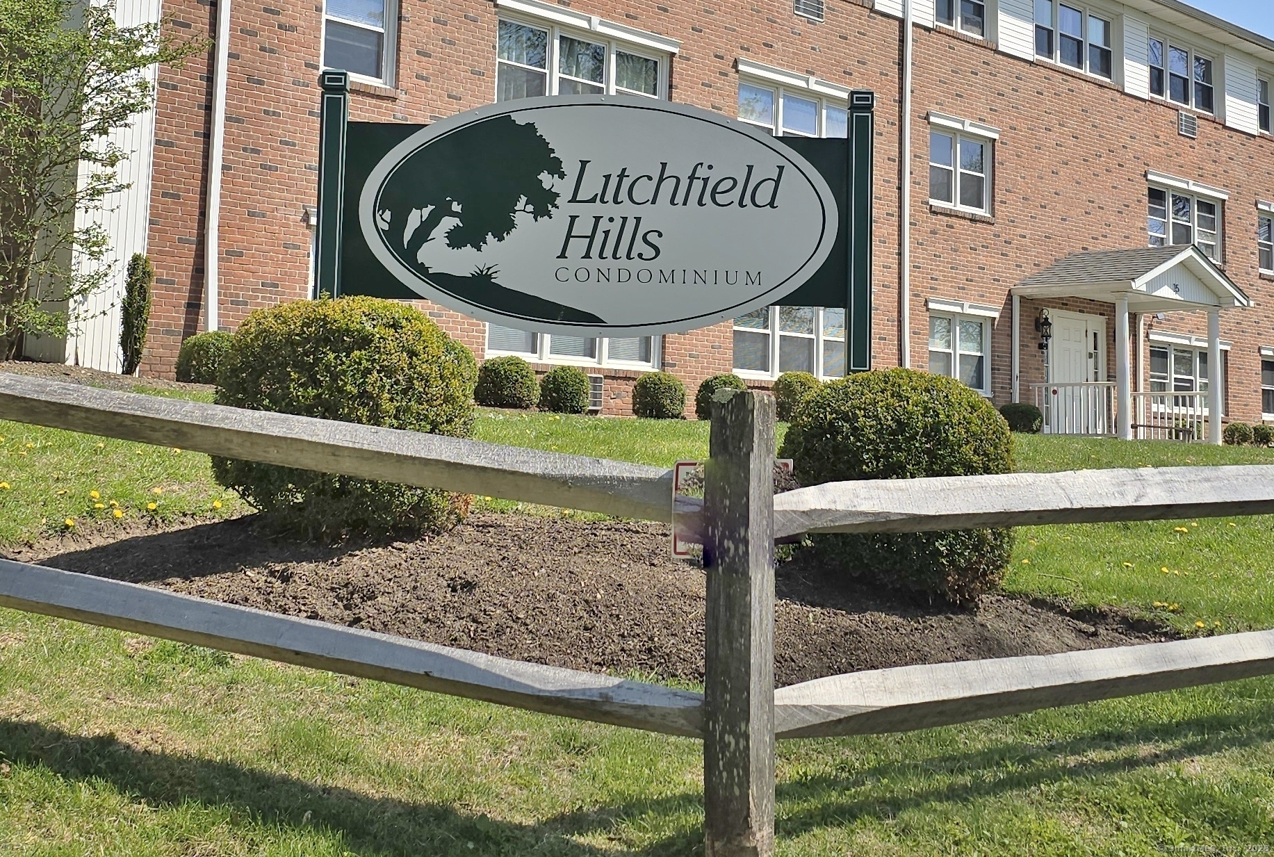 17 Fordyce Court Apt 12  New Milford CT 06776 photo