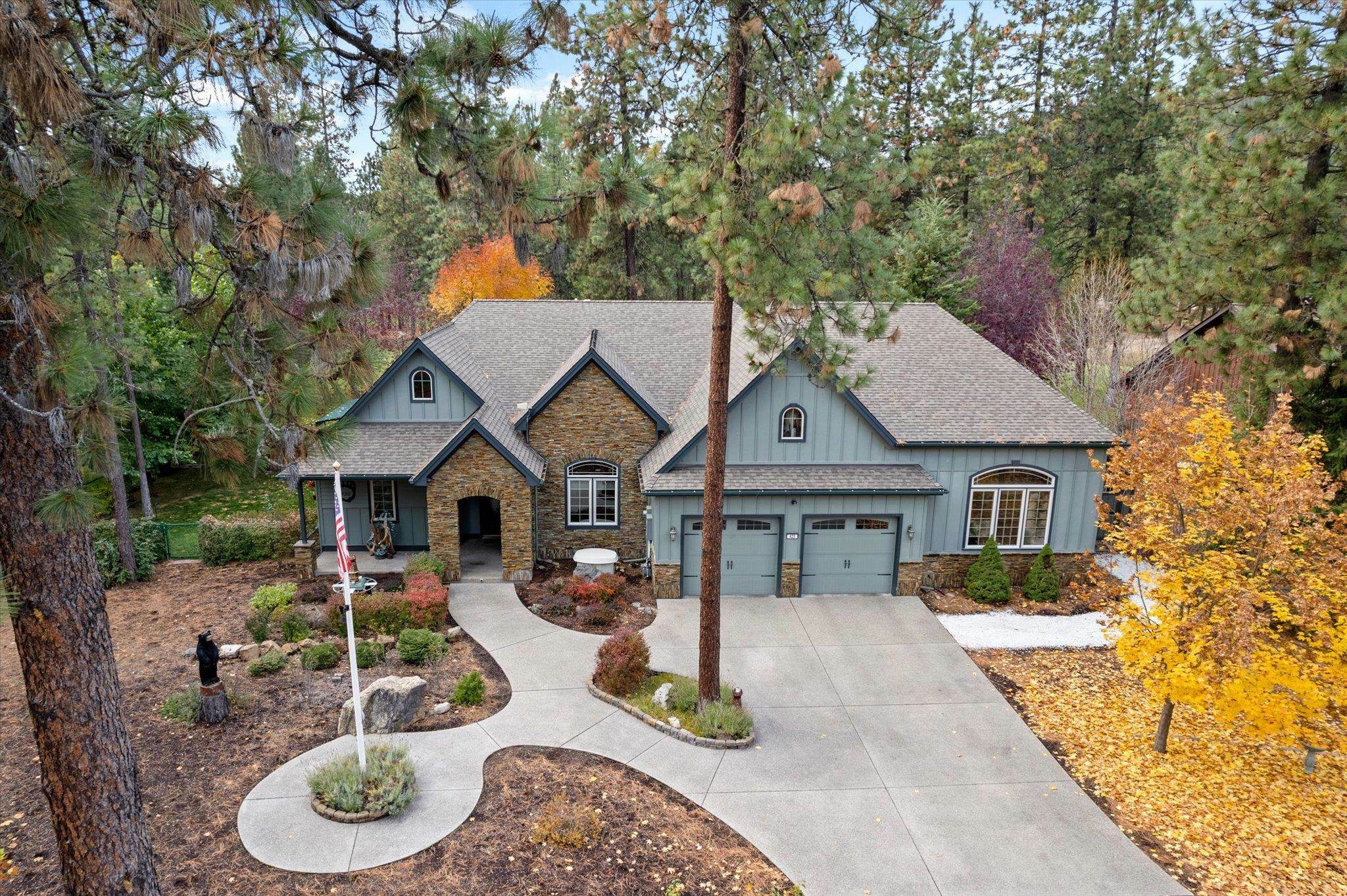 Property Photo: 420 Palmer Ln WA 99109