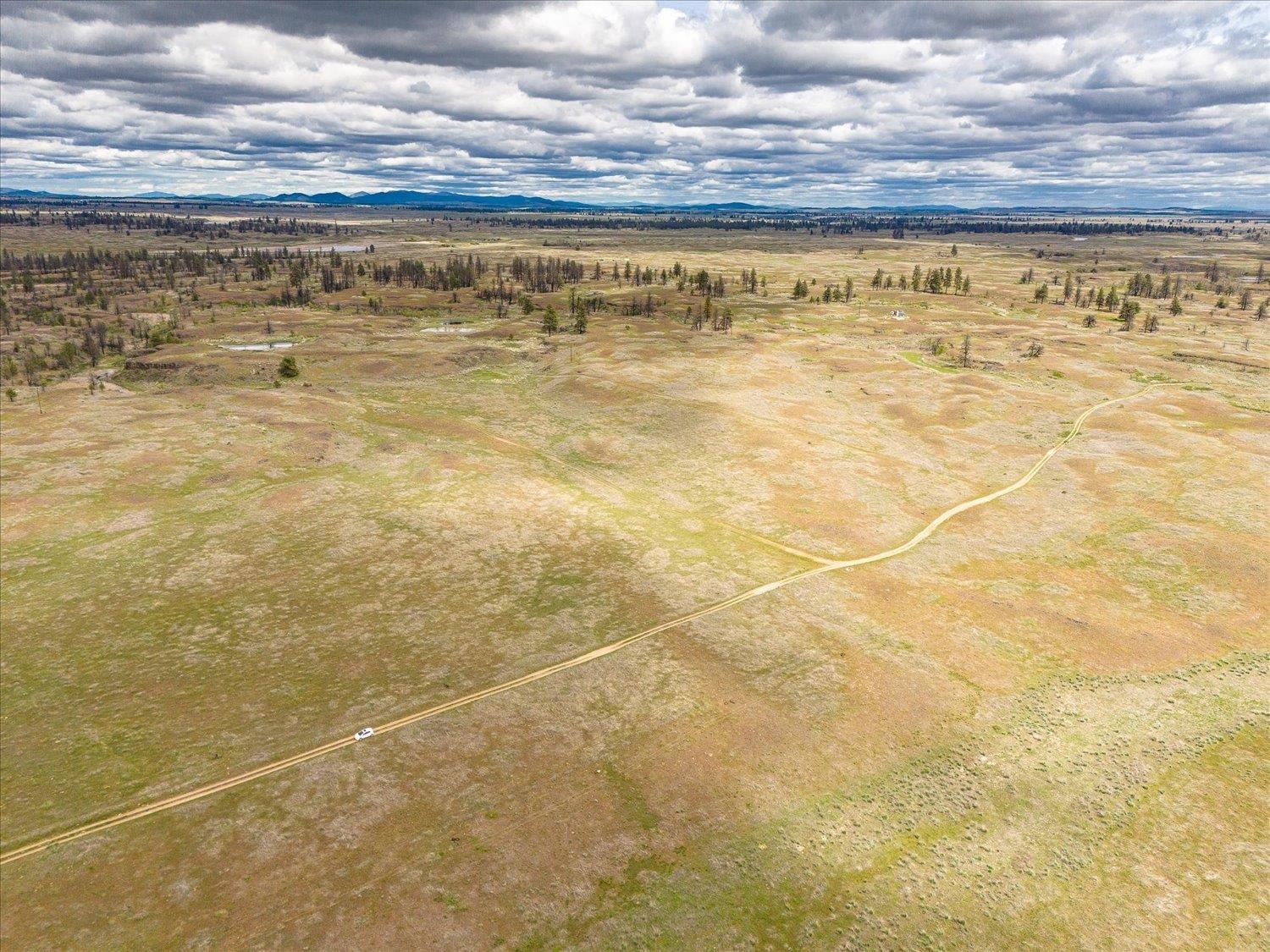 Property Photo: 26405 Lone Pine E Rd WA 99122