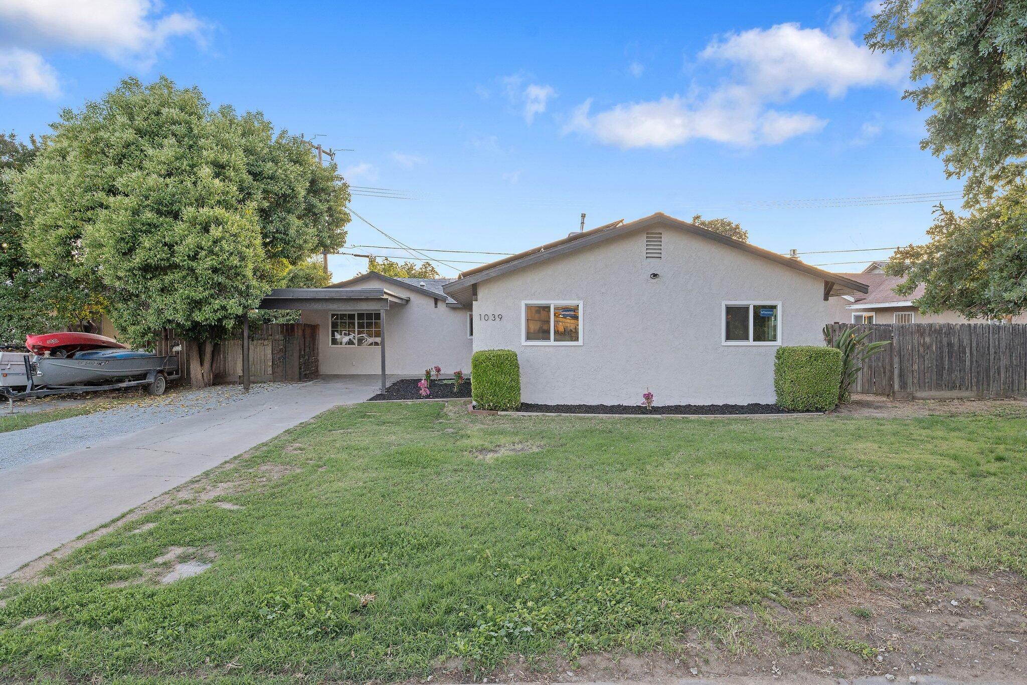1039 N Cain Street  Visalia CA 93292 photo