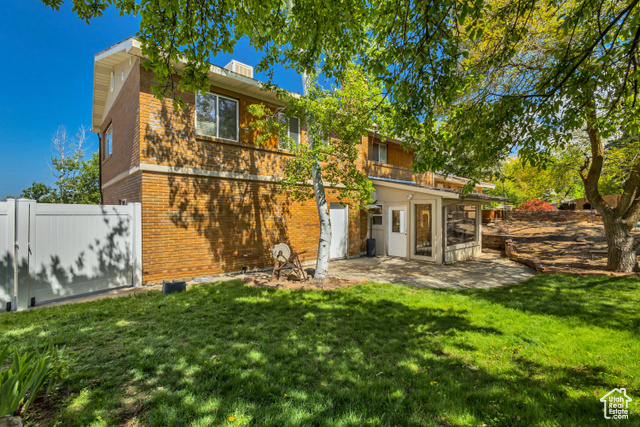Property Photo: 1253 Oakridge Ln UT 84010