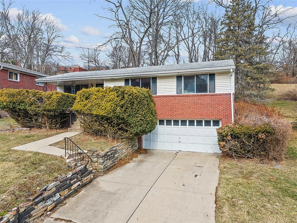 Property Photo: 508 Dunn Drive PA 15227