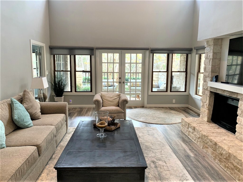 Property Photo: 105 Birdie Drive TX 78738