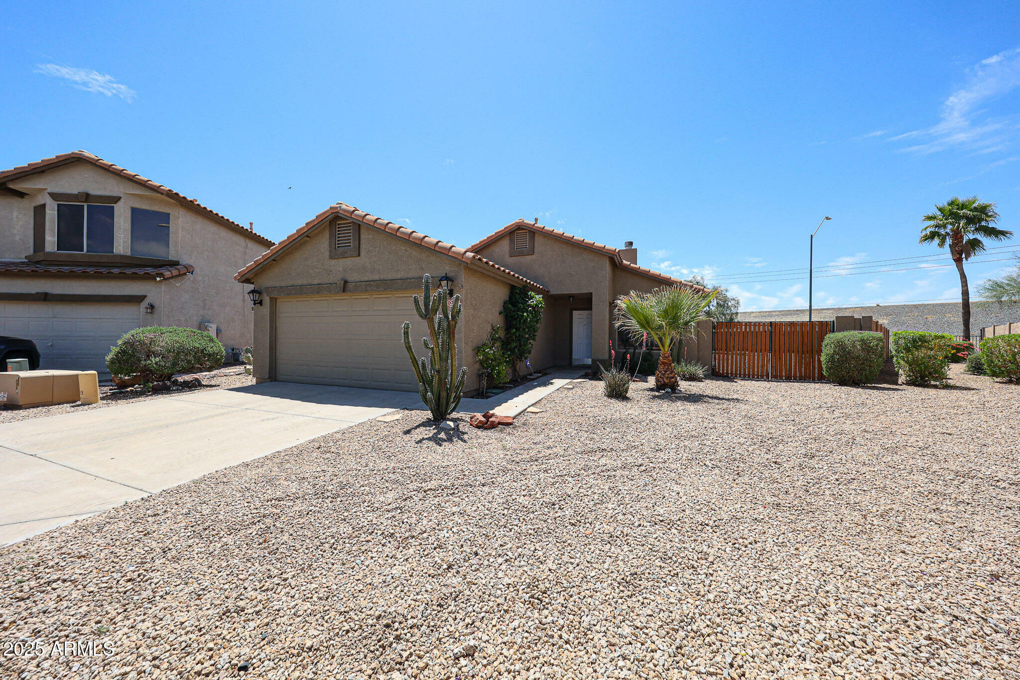 Property Photo: 20802 N 7th Place AZ 85024