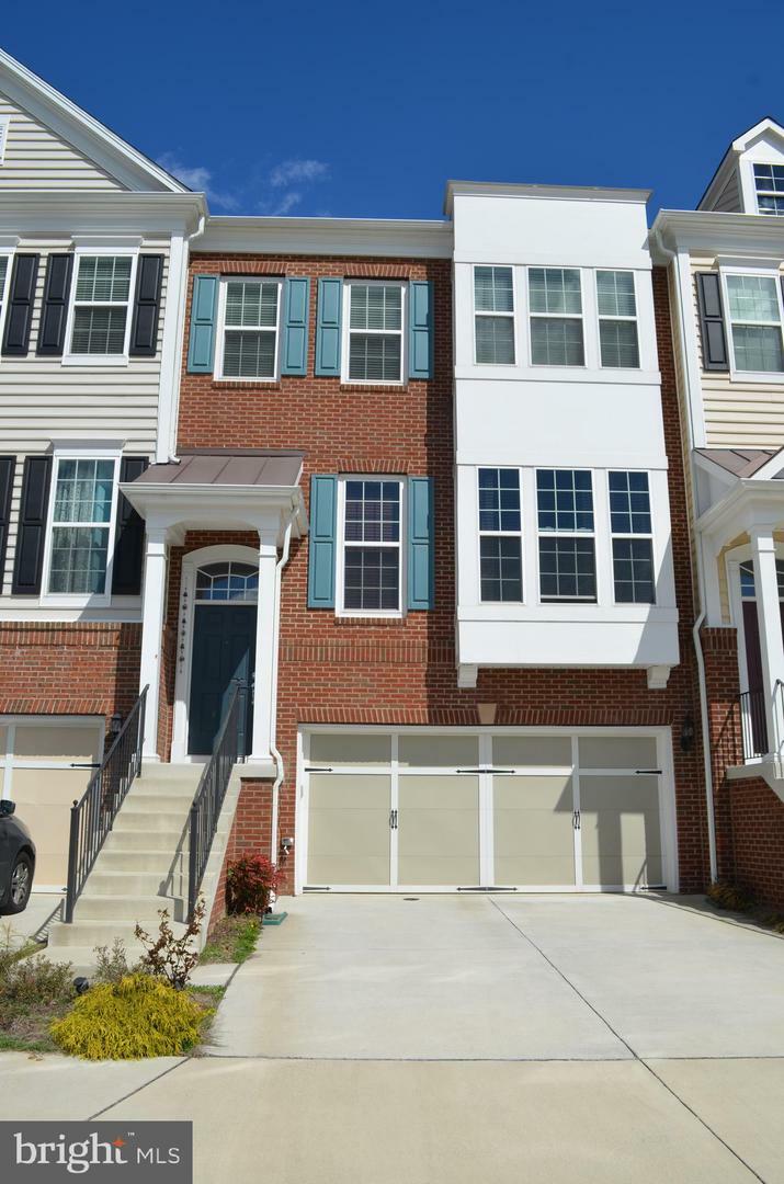 25450 Stallion Branch Terrace  Chantilly VA 20152 photo