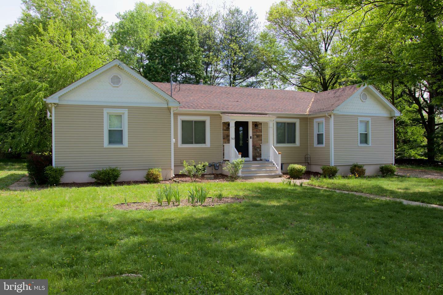 Property Photo: 562 Washington Avenue NJ 08628