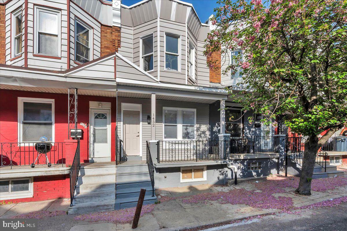 Property Photo: 1452 N Felton Street PA 19151