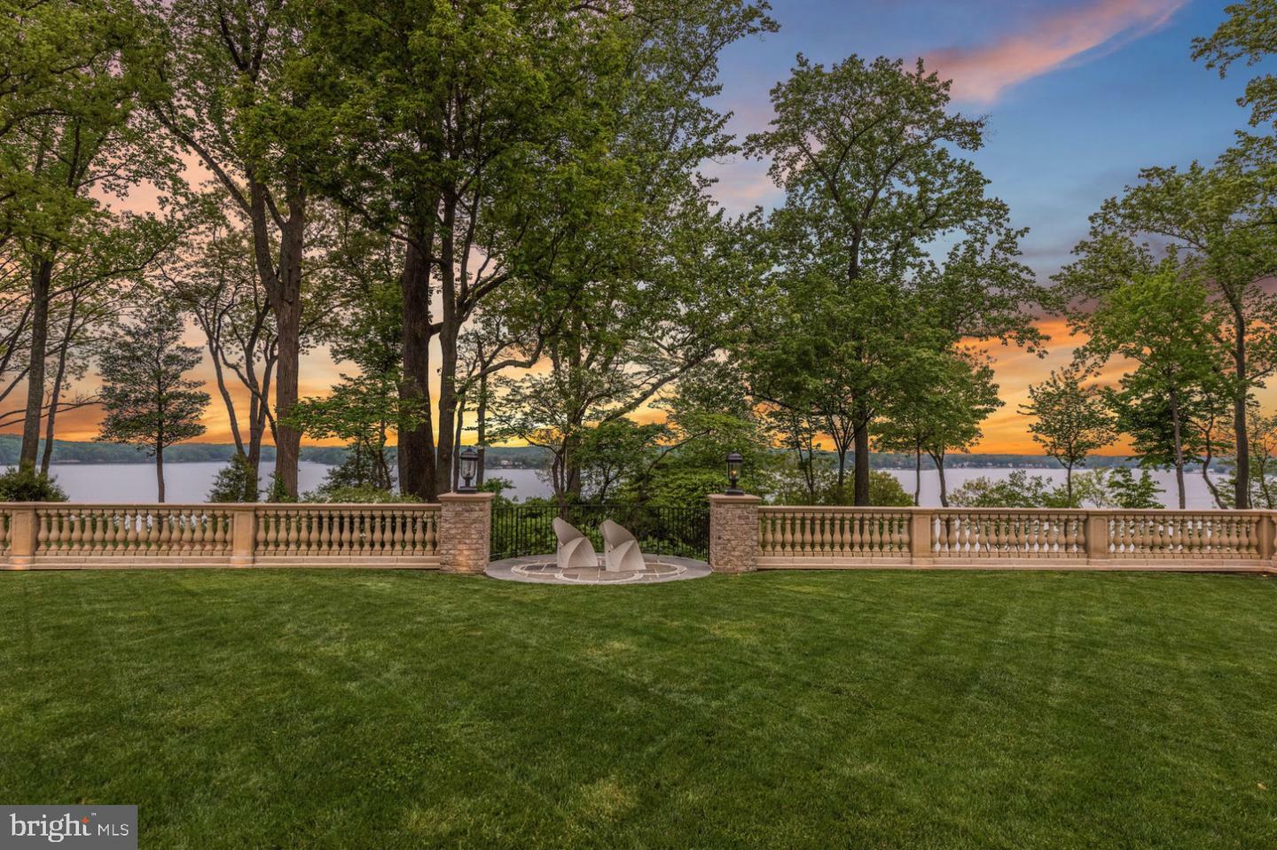 Property Photo: 938 Old County Road MD 21146