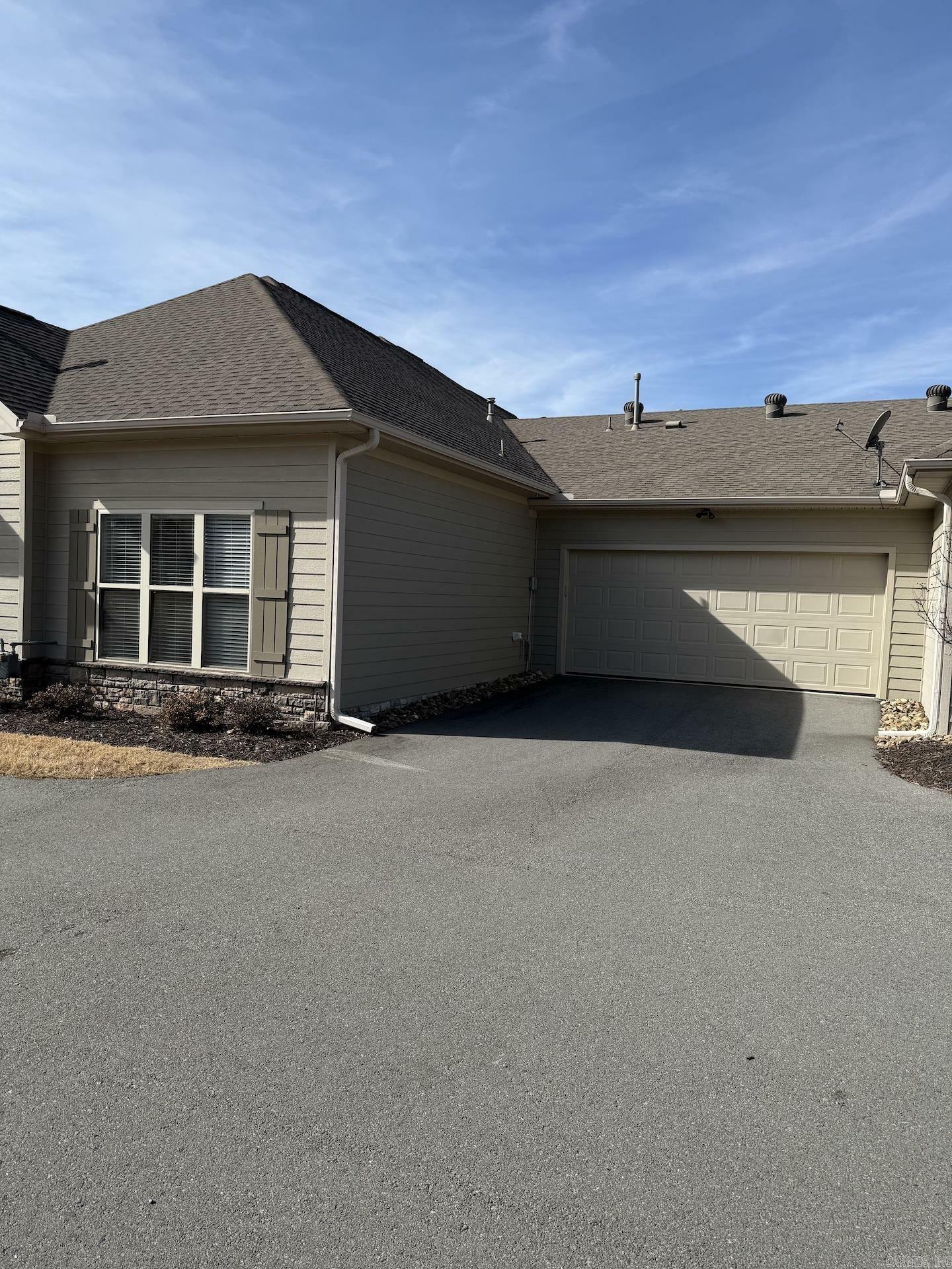 Property Photo: 318 Mountain Terrace Circle AR 72113