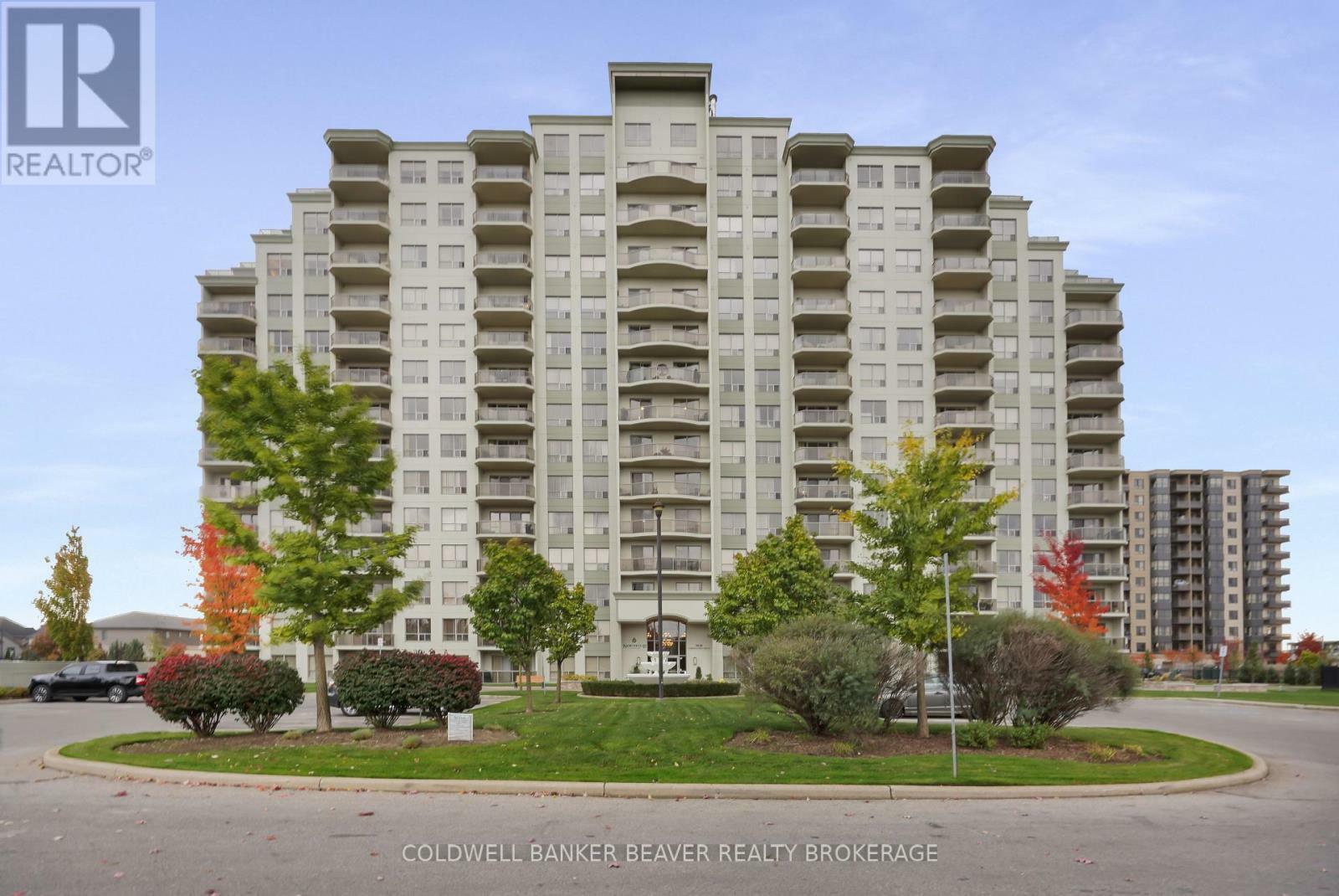 Property Photo: 1030 Coronation Drive 1111 ON N6G 0G5