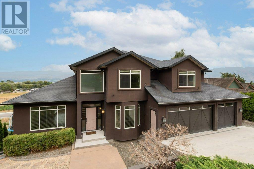 Property Photo: 3613 Empire Place BC V4T 1Y8